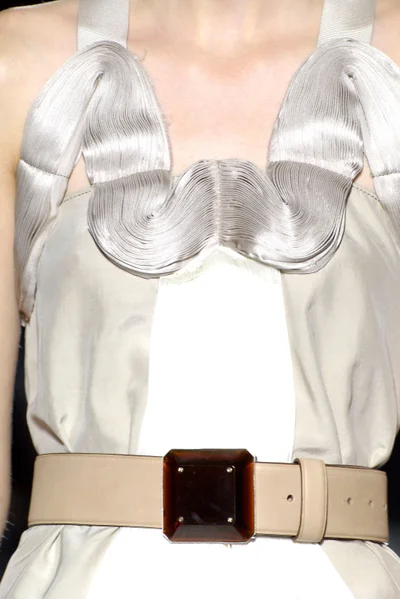 Look 13